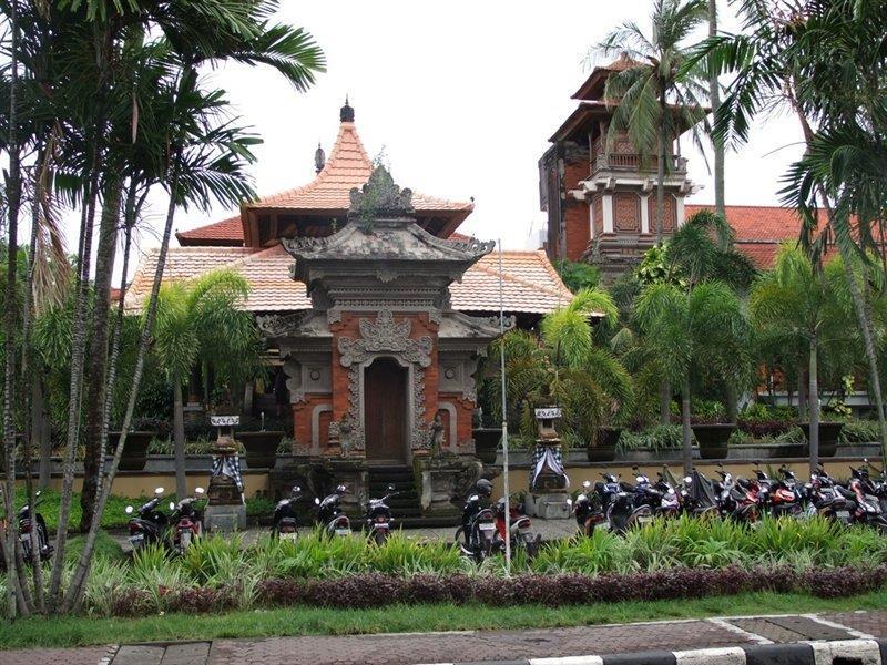 Bali Garden Beach Resort Kuta  Exterior photo