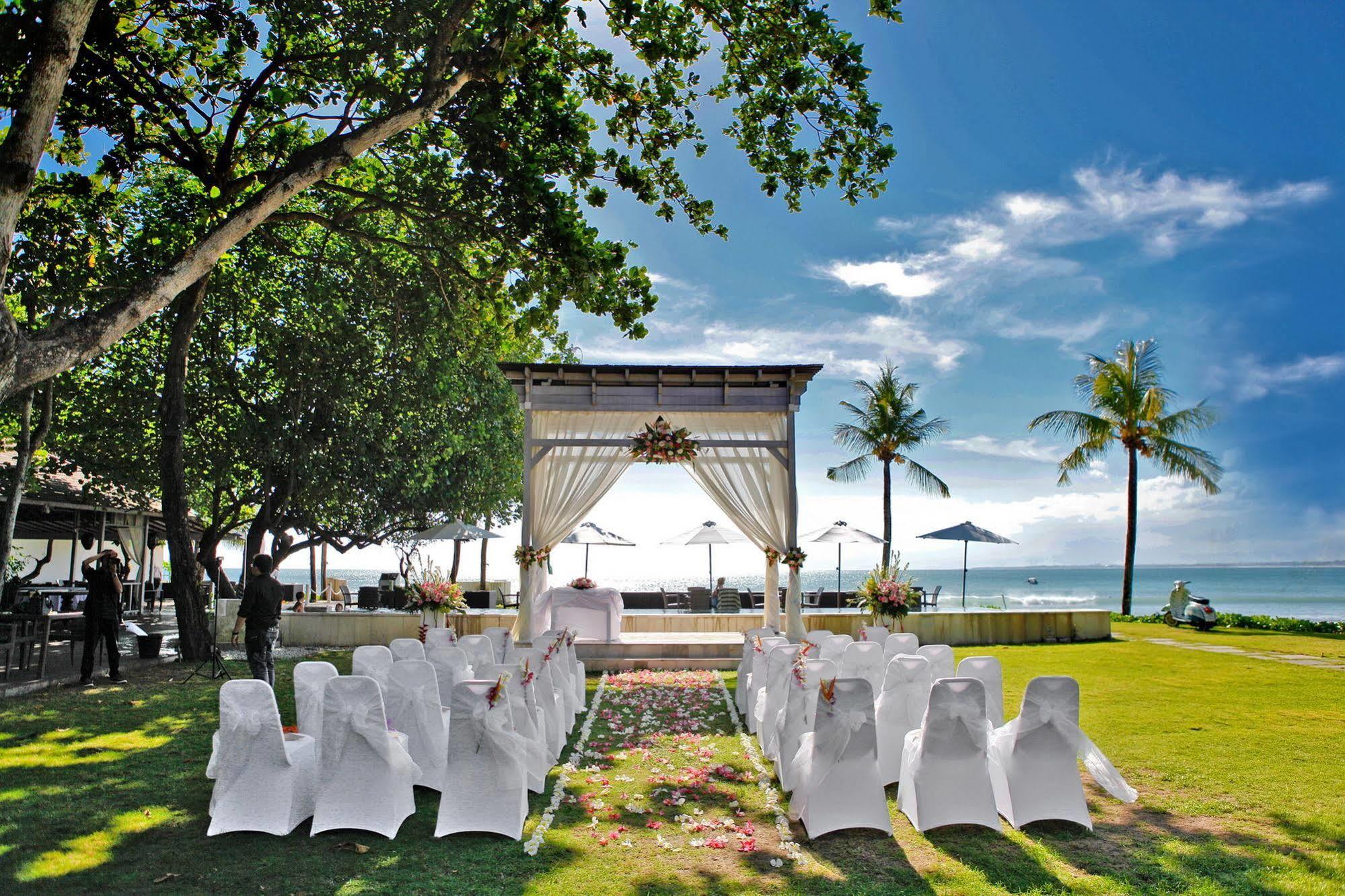 Bali Garden Beach Resort Kuta  Exterior photo